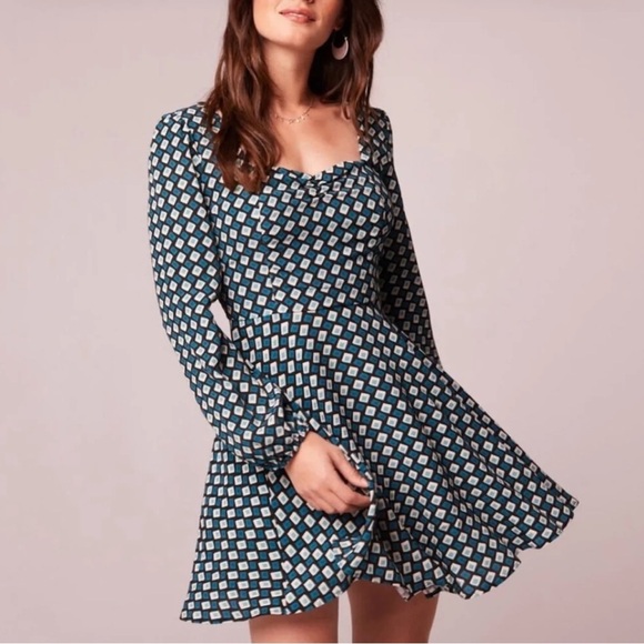 Band of the Free Long Sleeve Patterned Dress With Tie-Back & Smocked Bodice Size - Picture 1 of 7